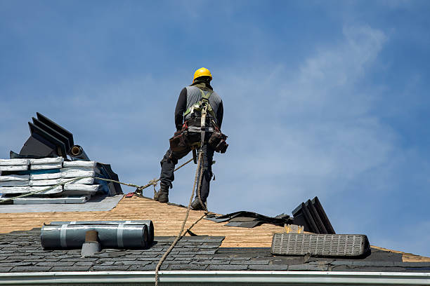 Professional Gutter Installation technician working in Wood-Ridge, NJ